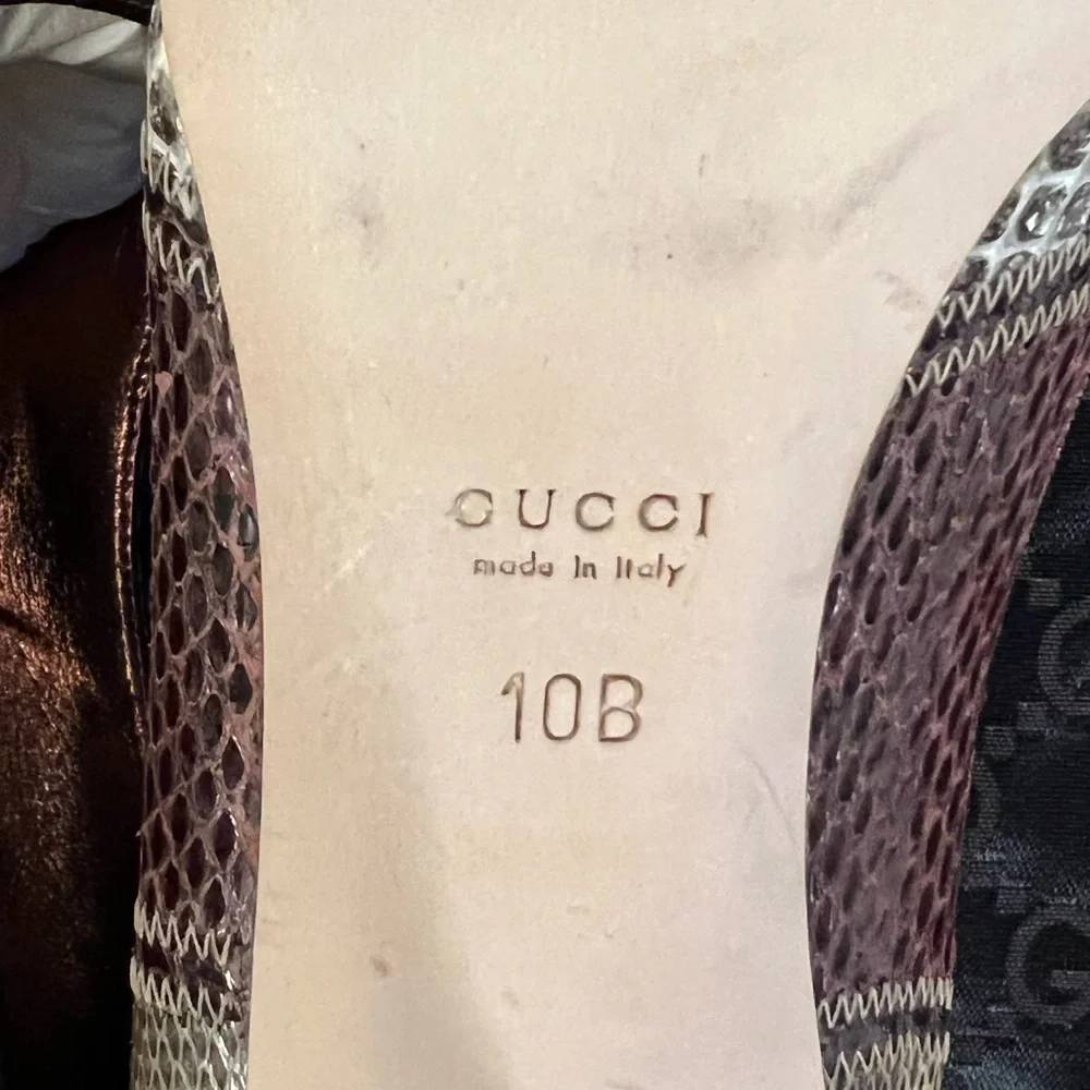 GUCCI Python Printed Pumps 💗 - Picture 11 of 12